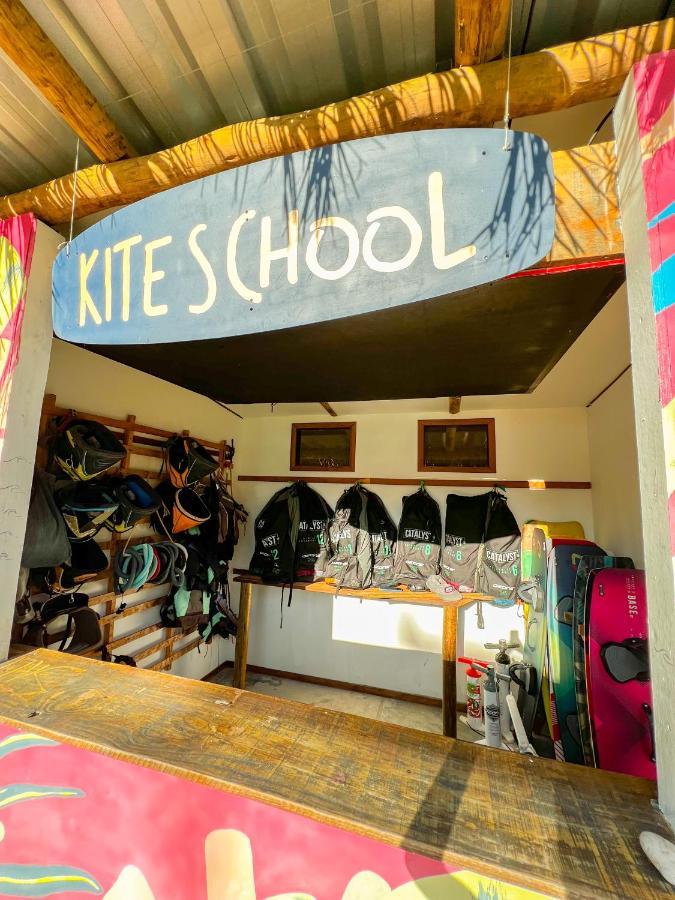 Indiana Kite School And Hostel Cumbuco Kültér fotó